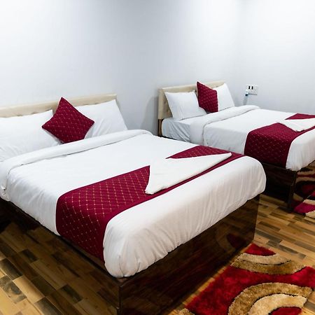 Hotel Mangozzz Magical World Panvel Esterno foto