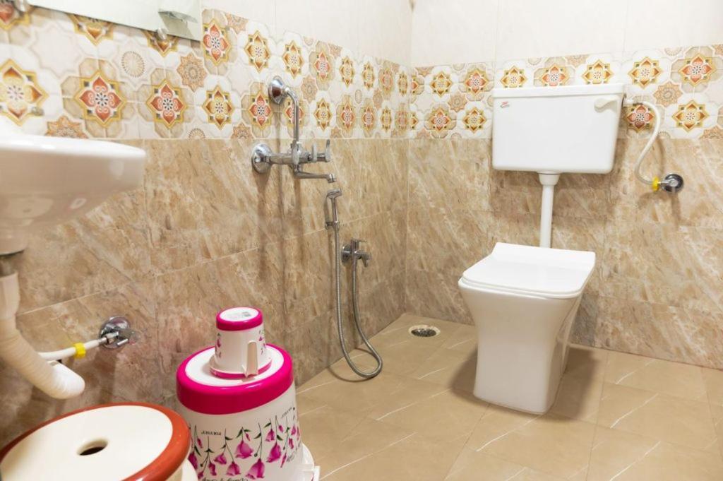 Hotel Mangozzz Magical World Panvel Esterno foto