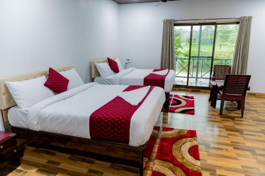 Hotel Mangozzz Magical World Panvel Esterno foto