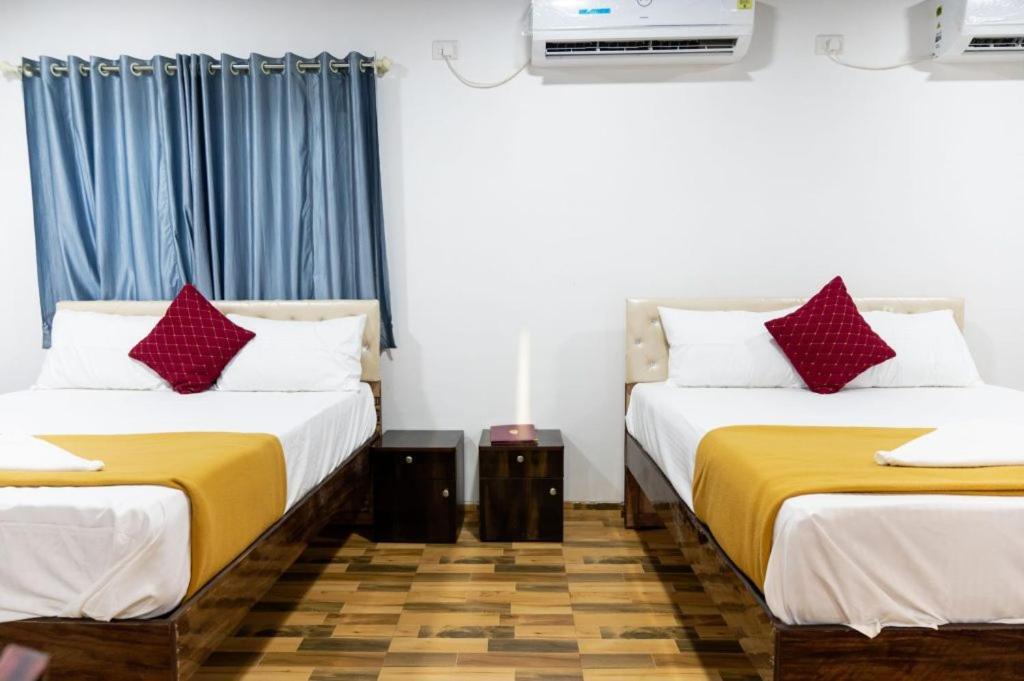 Hotel Mangozzz Magical World Panvel Esterno foto